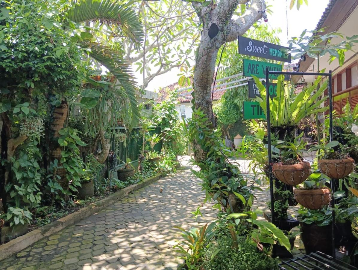 Coliving Bali Sweet Home Kost Lengkap Di Tabanan Kota Exterior photo