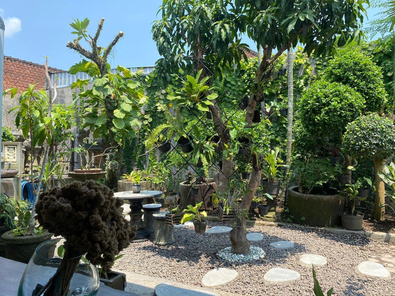 Coliving Bali Sweet Home Kost Lengkap Di Tabanan Kota Exterior photo