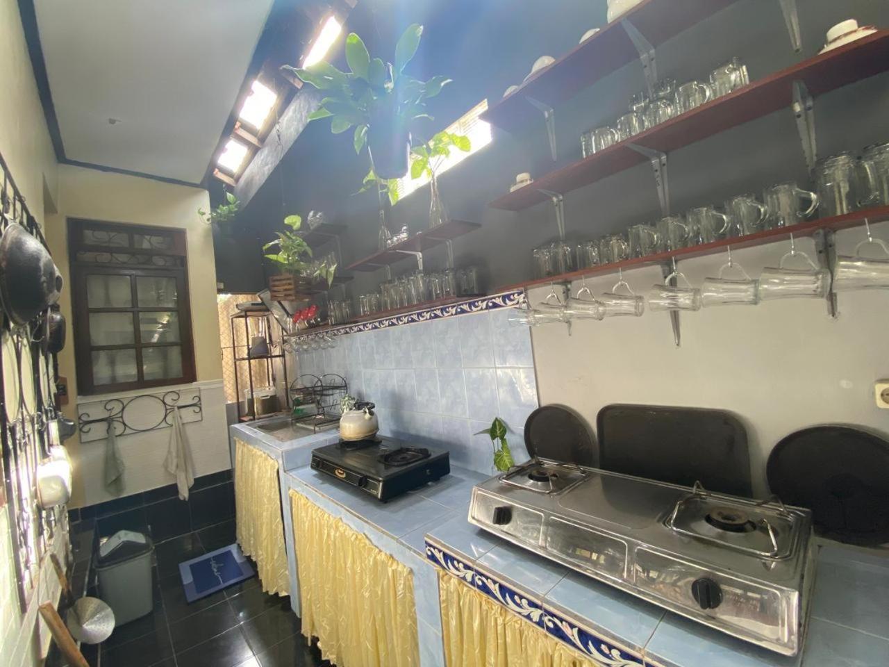 Coliving Bali Sweet Home Kost Lengkap Di Tabanan Kota Exterior photo