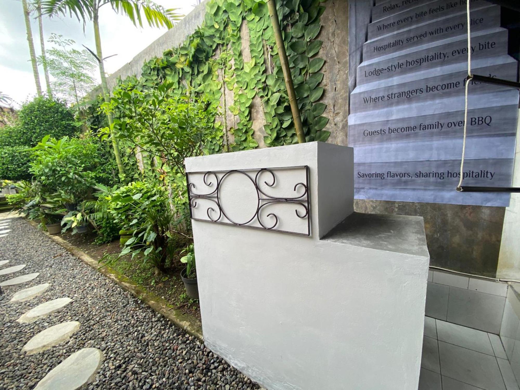 Coliving Bali Sweet Home Kost Lengkap Di Tabanan Kota Exterior photo